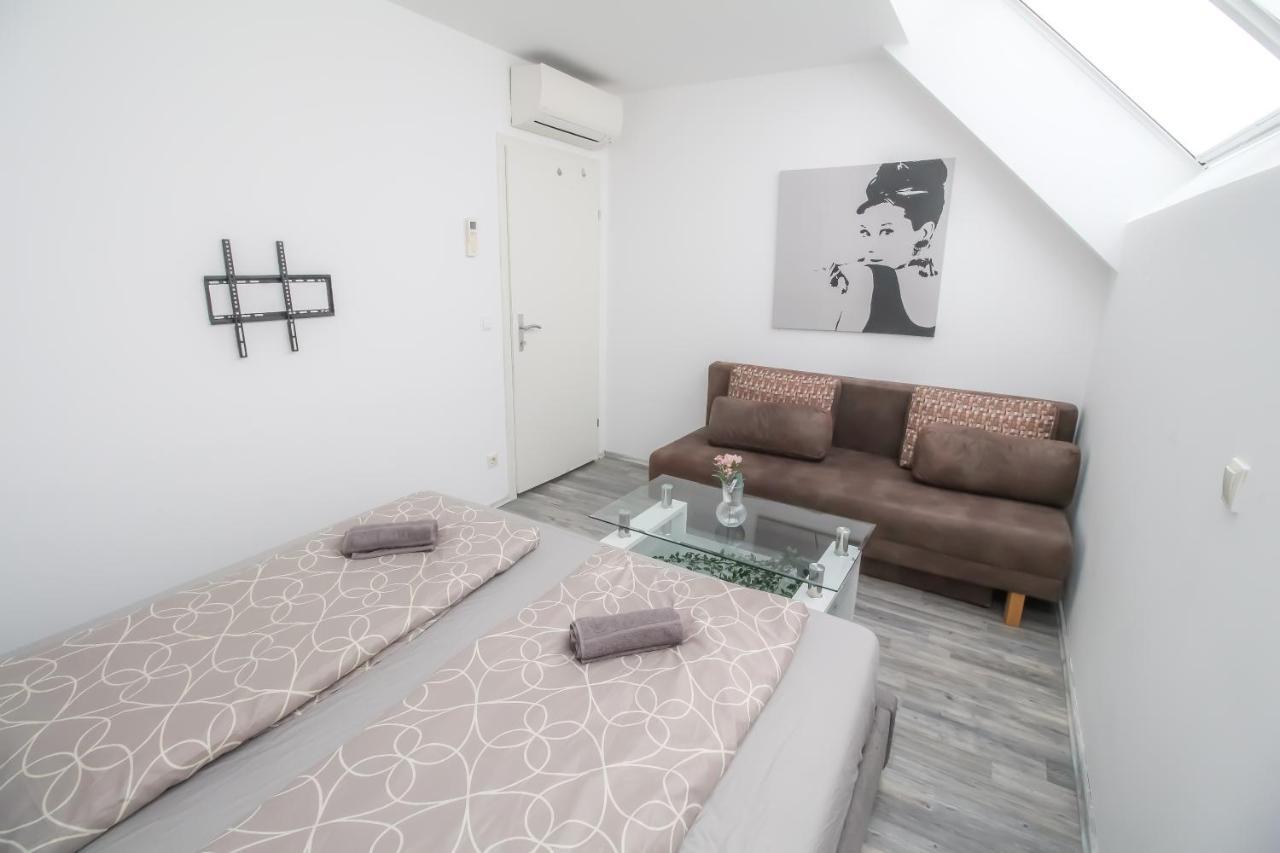 Private Triple Bedroom In Shared Apartment Dw171-4 Vienna Esterno foto